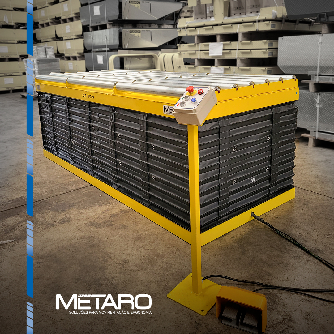Mesa elevatória pantográfica